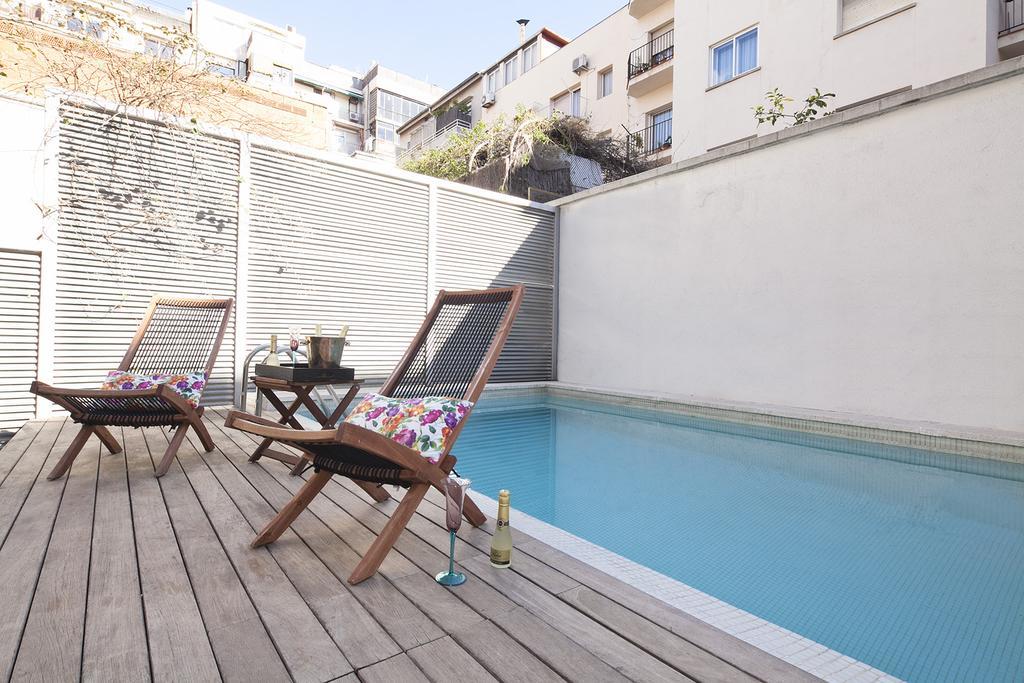 Apartment Barcelona Rentals - Private Pool And Garden Center ภายนอก รูปภาพ