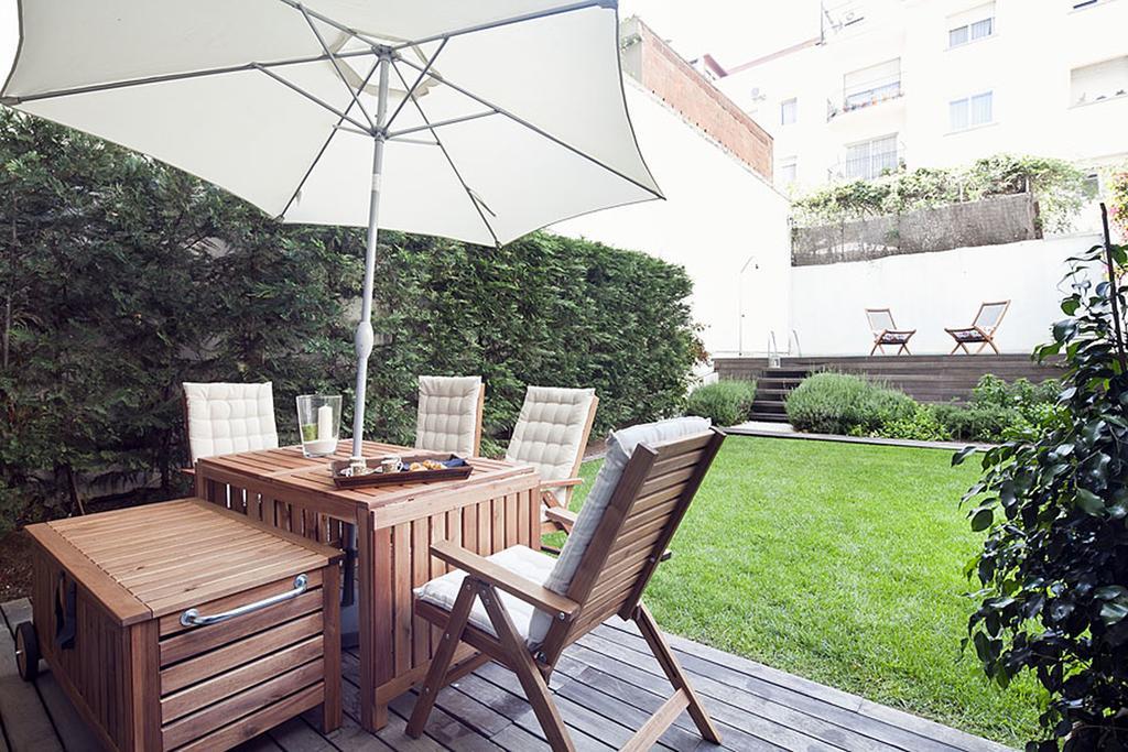 Apartment Barcelona Rentals - Private Pool And Garden Center ภายนอก รูปภาพ
