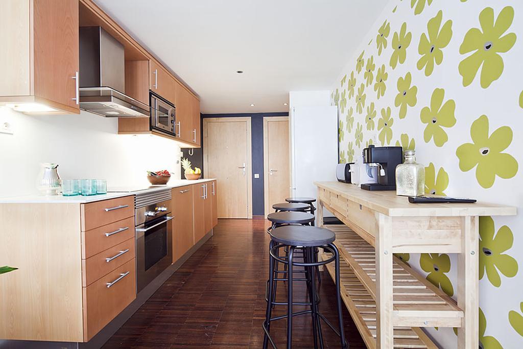 Apartment Barcelona Rentals - Private Pool And Garden Center ภายนอก รูปภาพ